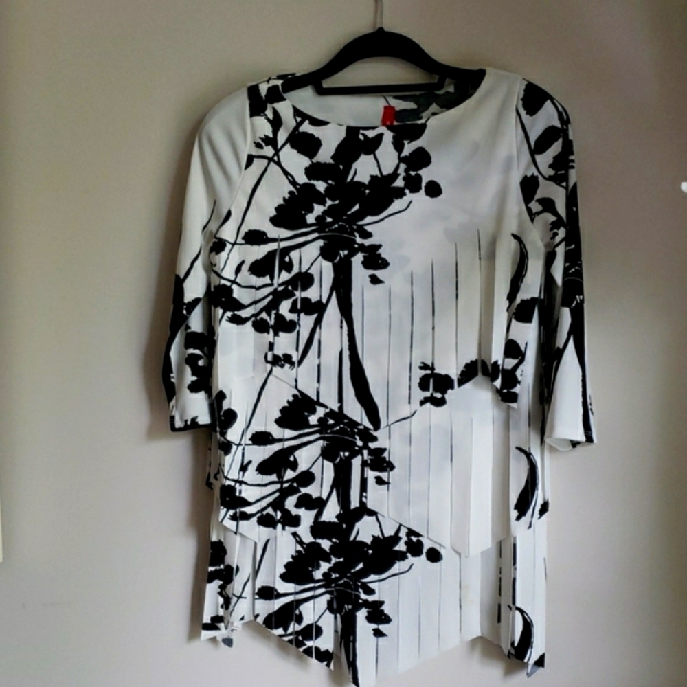 IC by Connie K Floral Black and White Women's Top